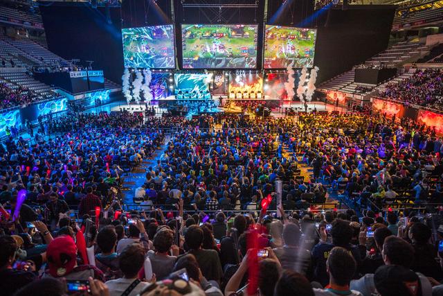 Creme：我觉得我现在是LPL第一中单，但更重要的是队伍很强