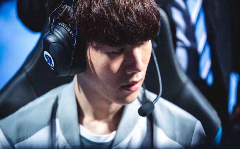 2022LPL名人堂成员海报：禹景曦 高地平 管泽元